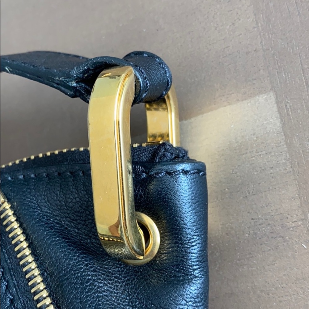Marc Jacobs black leather crossbody w/studs - Picture 4 of 14